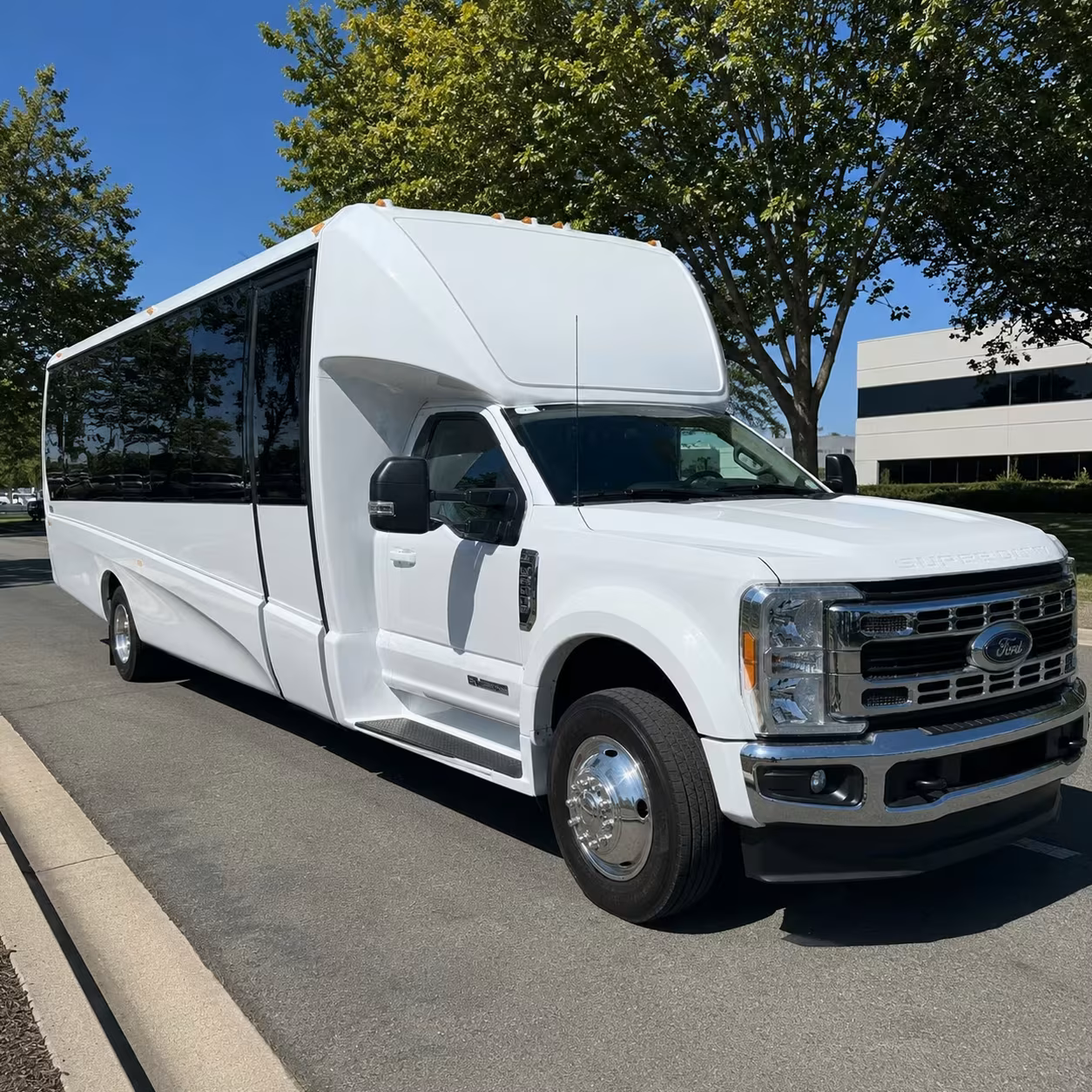 15 passenger minibus